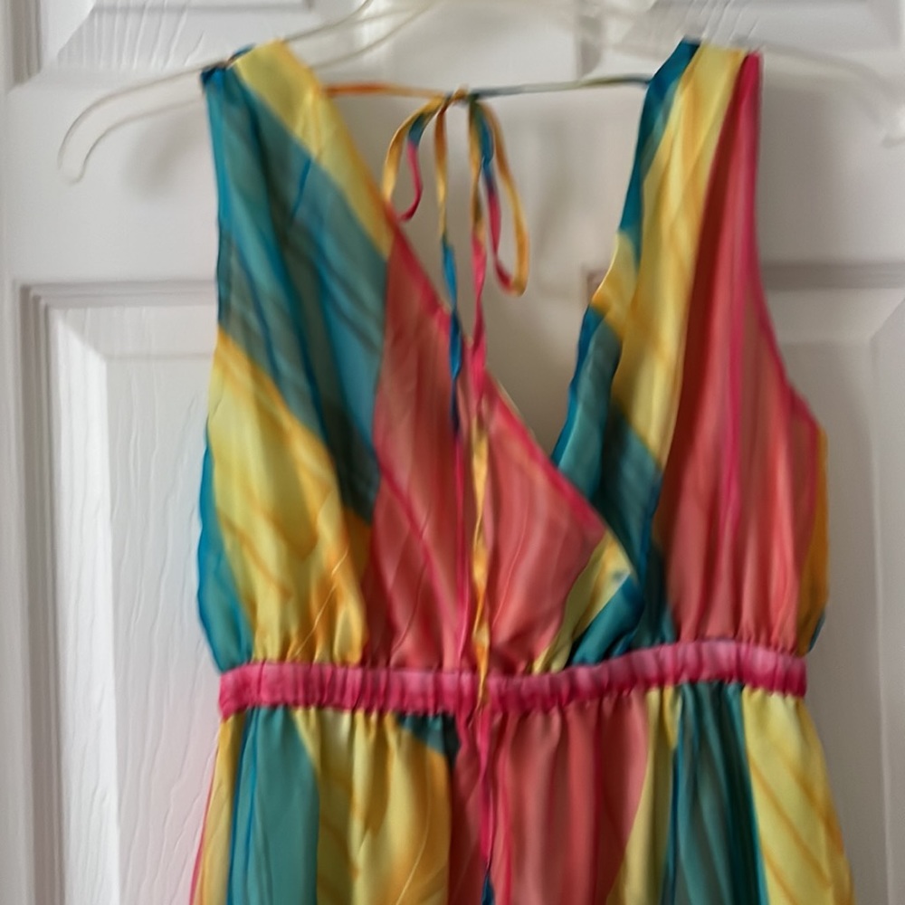 Dress - Picture 3 of 4